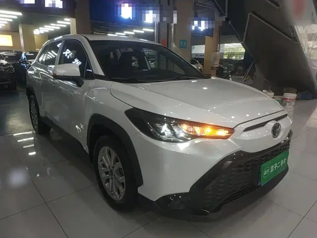 Toyota Frontlander — Фото автомобиля 3