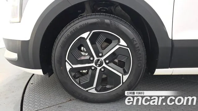 Kia Niro The All New — Фото автомобиля 5