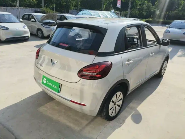 Wuling Bingo — Фото автомобиля 6