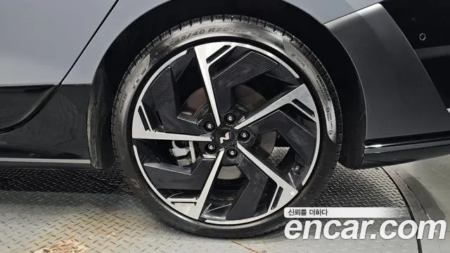 Hyundai Ioniq6 Long Range AWD — Фото автомобиля 17