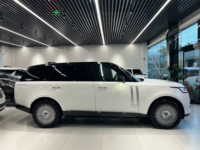 Land Rover Range Rover — Фото автомобиля 4