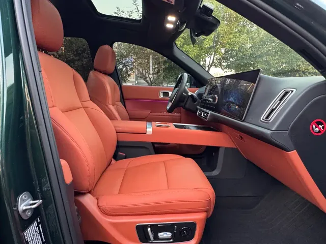 Li Auto L9 — Фото автомобиля 8