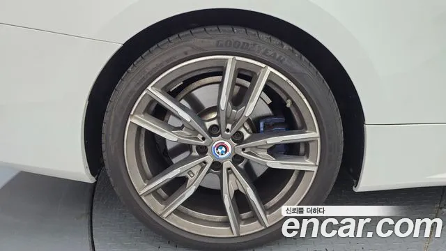 BMW 4 Series G22 — Фото автомобиля 5