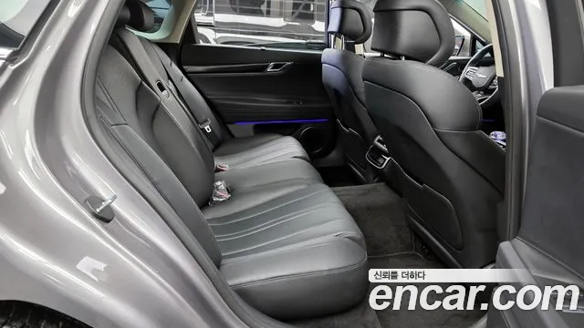 Genesis G80 Бензин 2.5 турбо 2WD — Фото автомобиля 12