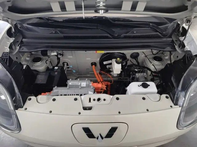 Wuling Hongguang Mini EV — Фото автомобиля 6
