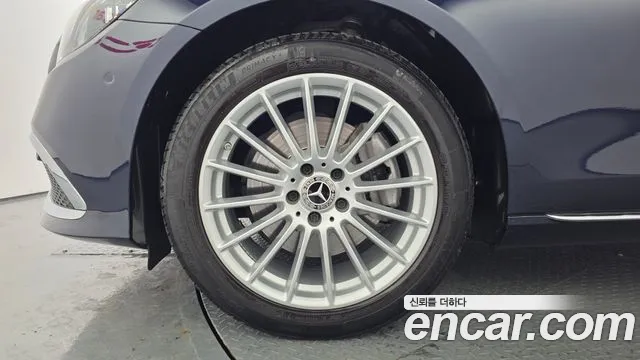Mercedes-Benz E-Class W213 — Фото автомобиля 5