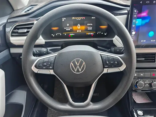 Volkswagen Tharu — Фото автомобиля 6