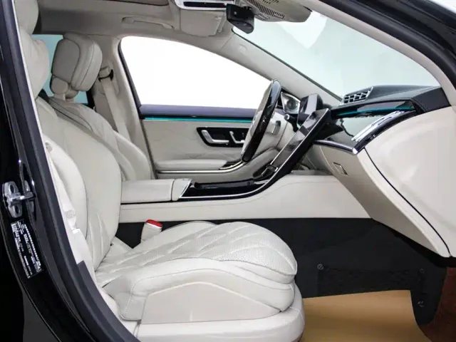 Mercedes-Benz Maybach S-Class — Фото автомобиля 23