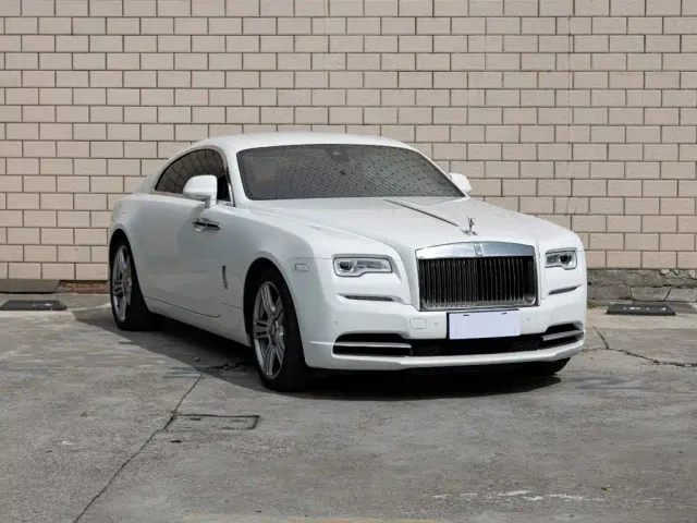 Rolls-Royce Wraith — Фото автомобиля 3
