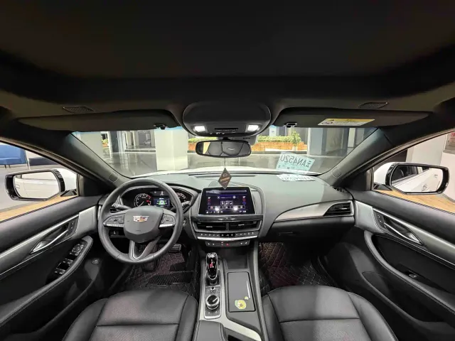 Cadillac CT5 — Фото автомобиля 19