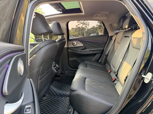 Chery Arrizo 8 — Фото автомобиля 5