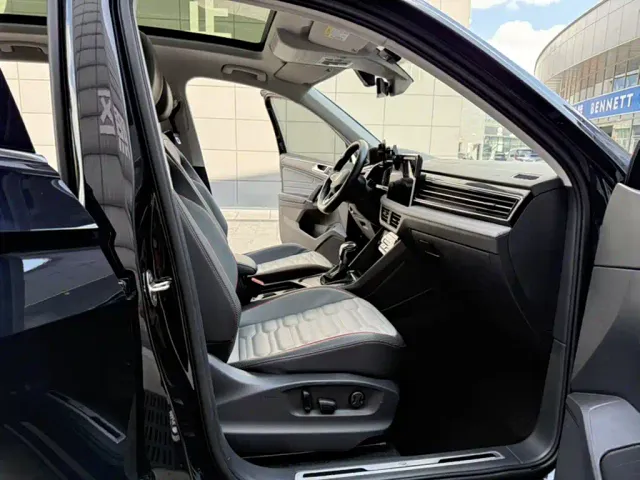 Volkswagen Tiguan L — Фото автомобиля 5