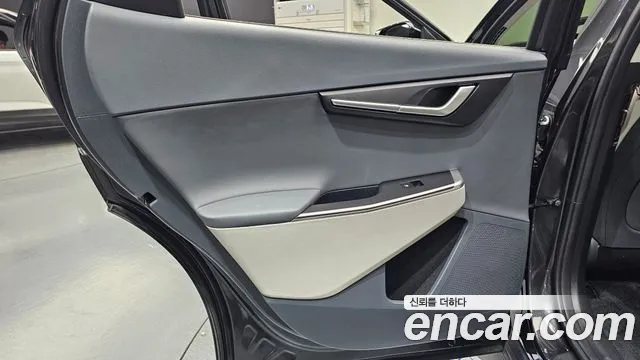 Kia EV6 Standard — Фото автомобиля 24