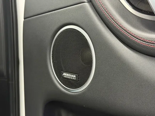 Land Rover Discovery Sport — Фото автомобиля 11