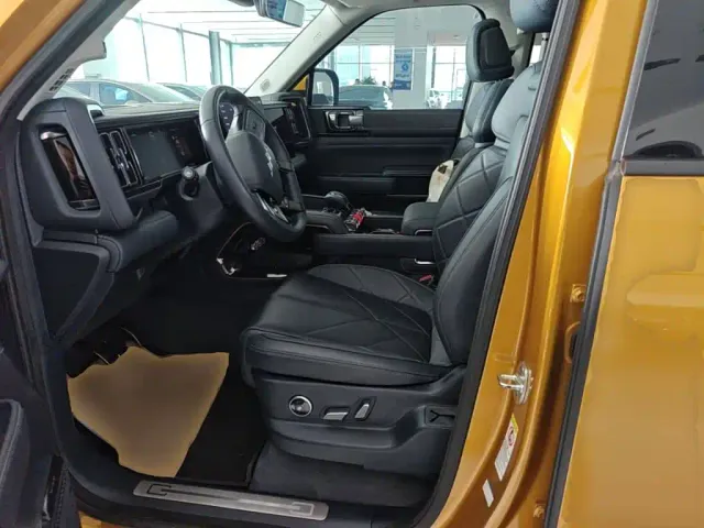 BYD FangChengBao Leopard 5 — Фото автомобиля 14