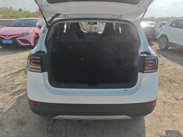 Volkswagen T-Cross — Фото автомобиля 6