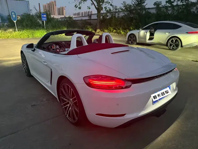 Porsche 718 — Фото автомобиля 3