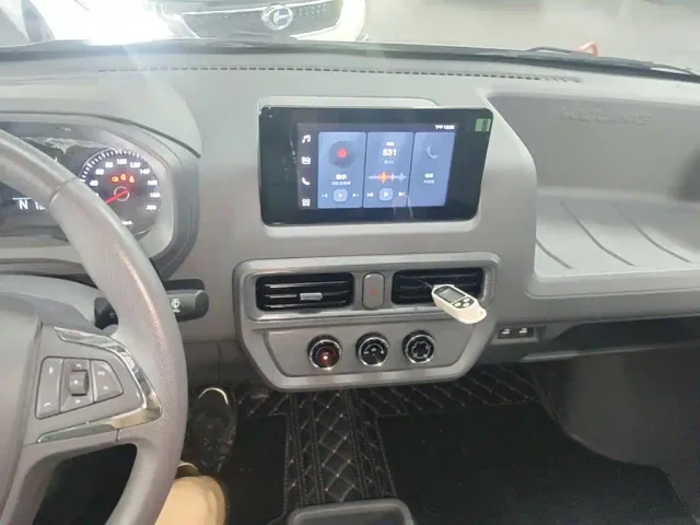 Wuling Yangguang — Фото автомобиля 12