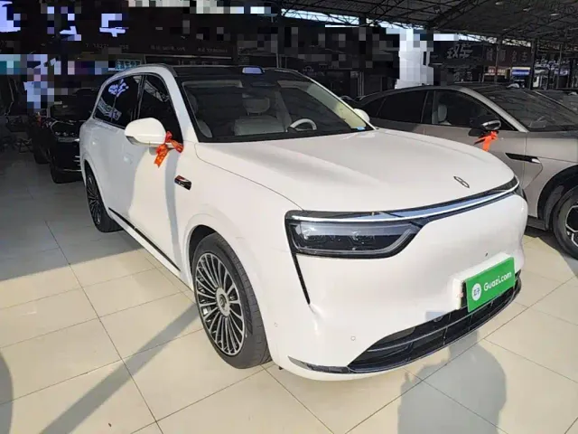 Aito M8 — Фото автомобиля 3