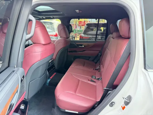 Lexus LX — Фото автомобиля 5