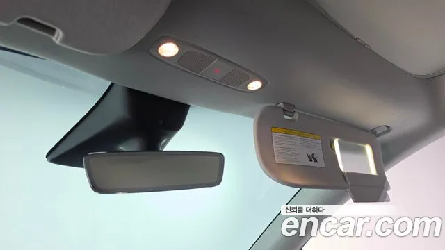 Tesla Model Y — Фото автомобиля 28