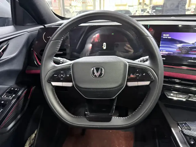 Changan X5 Plus — Фото автомобиля 13