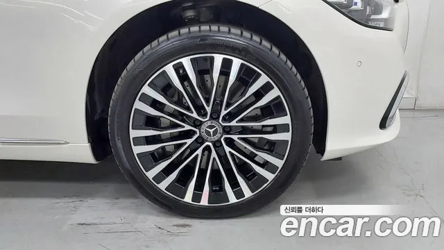 Mercedes-Benz S-Class — Фото автомобиля 5
