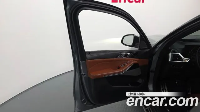 BMW X7 — Фото автомобиля 18