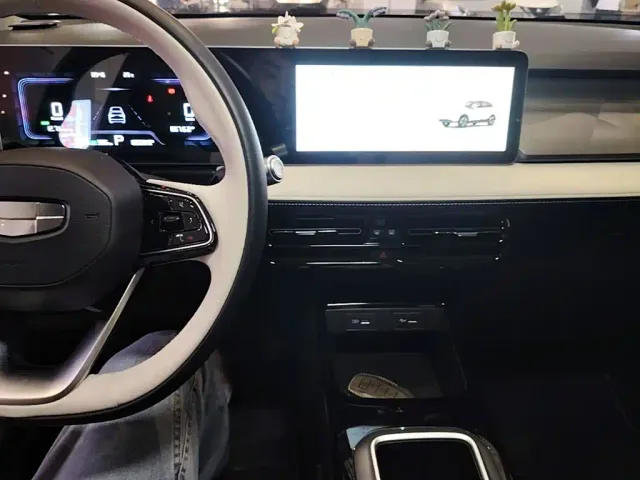 Geely Geometry E Firefly — Фото автомобиля 9