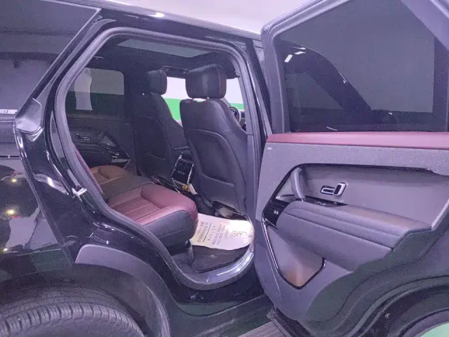 Land Rover Range Rover Sport — Фото автомобиля 11