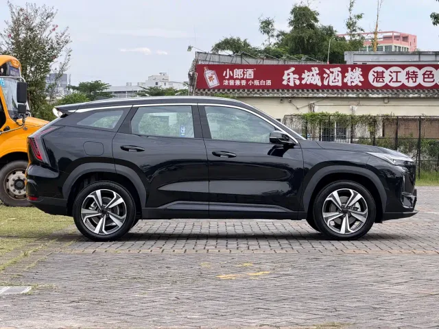 Geely Boyue L — Фото автомобиля 10