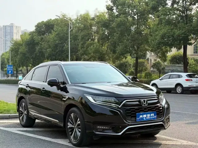Honda UR-V — Фото автомобиля 3