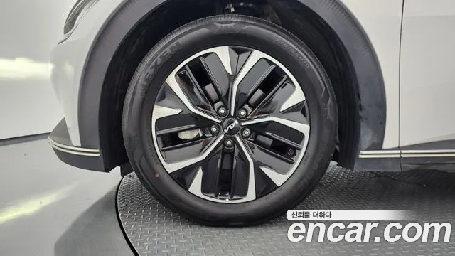 Kia EV6 — Фото автомобиля 5