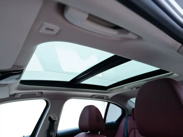 BMW 3 Series — Фото автомобиля 18