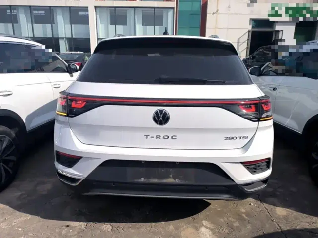 Volkswagen T-Roc — Фото автомобиля 5