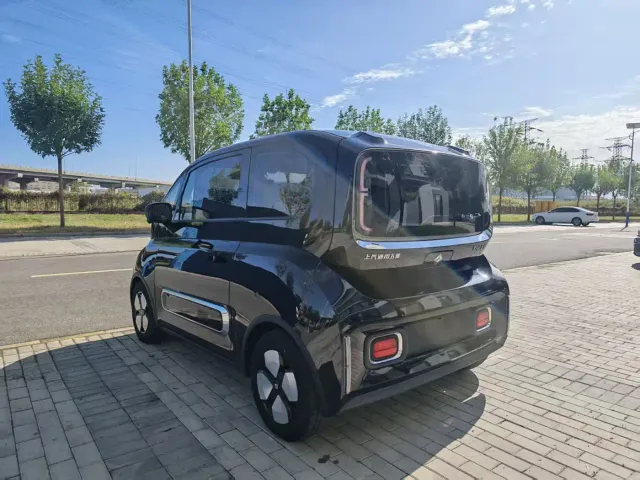 Baojun KiWi EV — Фото автомобиля 7