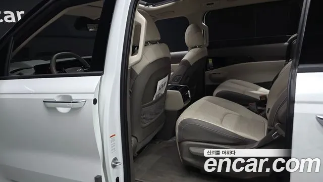 Kia Carnival 4th Gen — Фото автомобиля 16