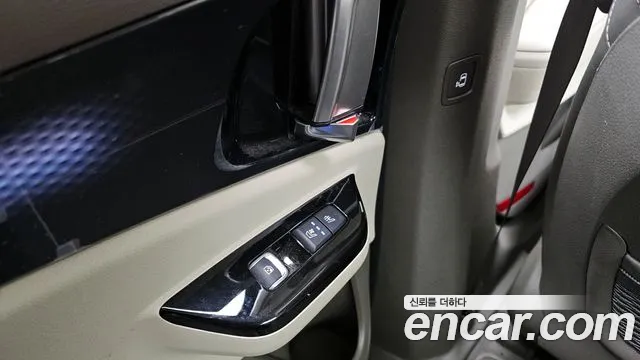 Kia Canival Carnival 4 поколение Дизель 7 мест Signature — Фото автомобиля 19