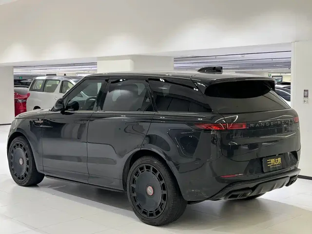 Land Rover Range Rover Sport — Фото автомобиля 3