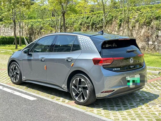 Volkswagen ID.3 — Фото автомобиля 7