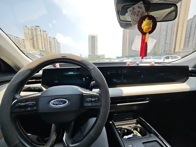 Ford Mondeo — Фото автомобиля 6