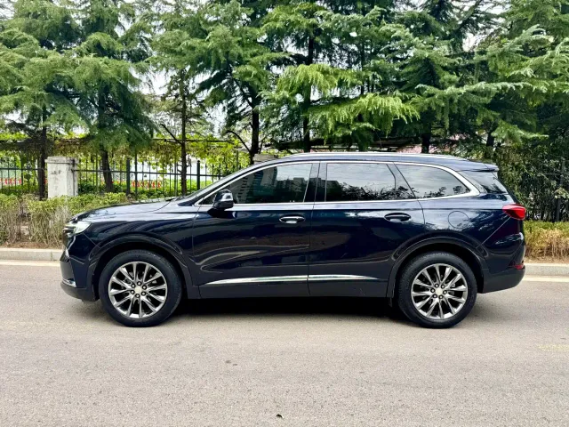 Buick Enclave — Фото автомобиля 2