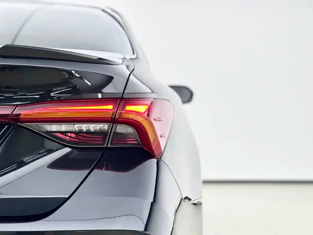 Toyota Avalon — Фото автомобиля 11
