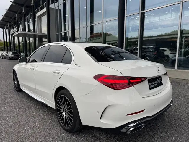 Mercedes-Benz C-Class — Фото автомобиля 4