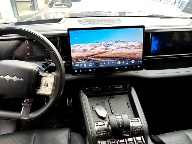 BYD FangChengBao Leopard 5 — Фото автомобиля 12
