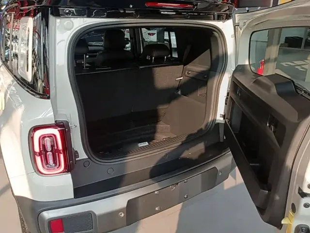 Baojun Yep Plus — Фото автомобиля 18