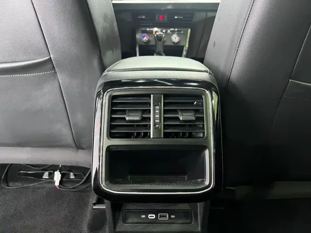 Volkswagen Passat — Фото автомобиля 16
