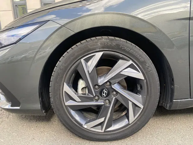 Hyundai Elantra — Фото автомобиля 13
