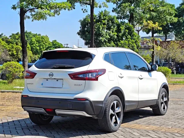 Nissan Qashqai — Фото автомобиля 15