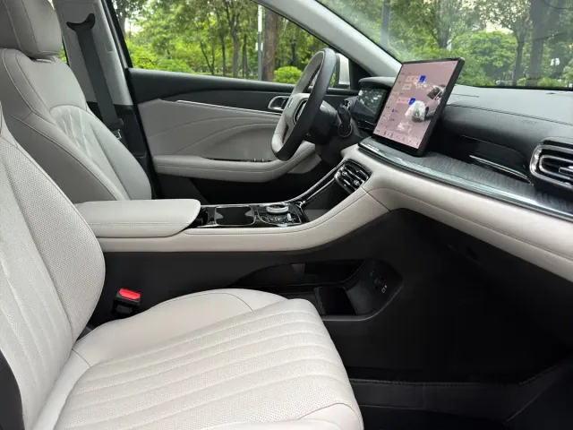 Geely Galaxy Stellar 6 — Фото автомобиля 9